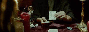Tarot: colocando a carta na mesa