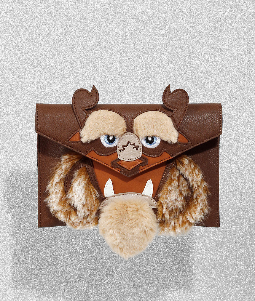 A designer Danielle Nicolle desenhou bolsas incríveis com os personagens da Disney. Foto: