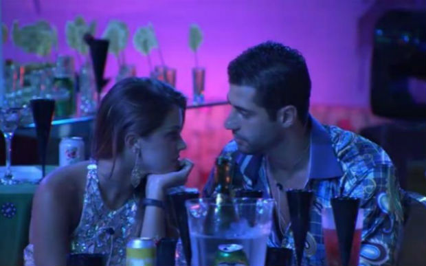 Angela e Marcelo: romance...