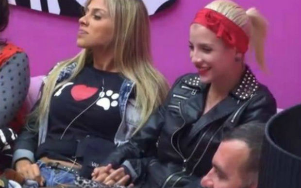 Sempre de mãos dadas durante o programa! Foto: Reprodução