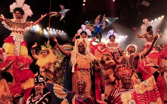 Em Festival of The Lion King, reviva as cores e as músicas do filme O Rei Leão em um musical que celebra a terra se Simba. Fica no parque Animal Kingdom, no Walt Disney World Resort, em Orlando.