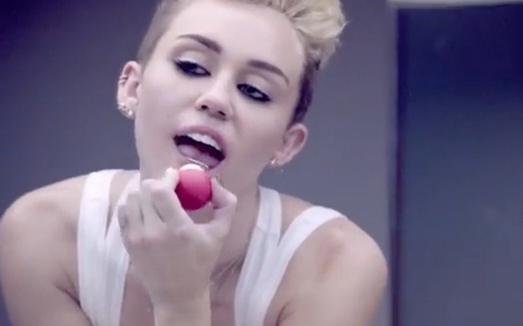 Miley Cyrus Bate Recorde De Vídeo Mais Visto N Capricho