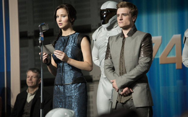 A Essência das Cenas on X: The Hunger Games: Catching Fire / Jogos Vorazes - Em Chamas (2013) 🔥🔥🔥 #TheHungerGamesCatchingFire #TheHungerGames #CatchingFire #JogosVorazesEmChamas #JogosVorazes #EmChamas #Katniss #KatenissEverdeen #Haymitch