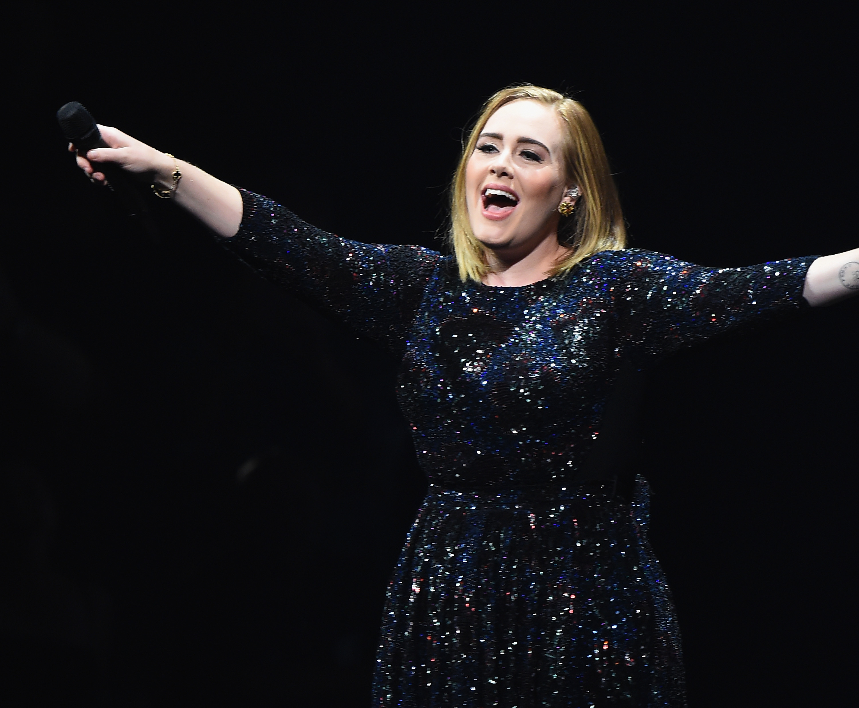 Adele In Concert - Philadelphia, Pennsylvania PHILADELPHIA, PA - SEPTEMBER 09: Adele performs at Wells Fargo Center on September 9, 2016 in Philadelphia, Pennsylvania. (Photo by Theo Wargo/Getty Images)