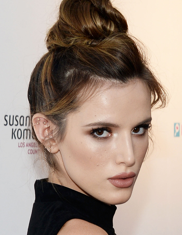 Os piercings da Bella Thorne Foto: