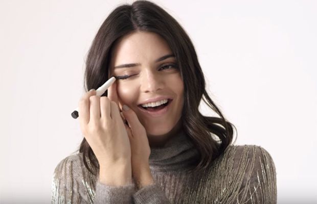 Kendall Jenner maquiagem sem espelho