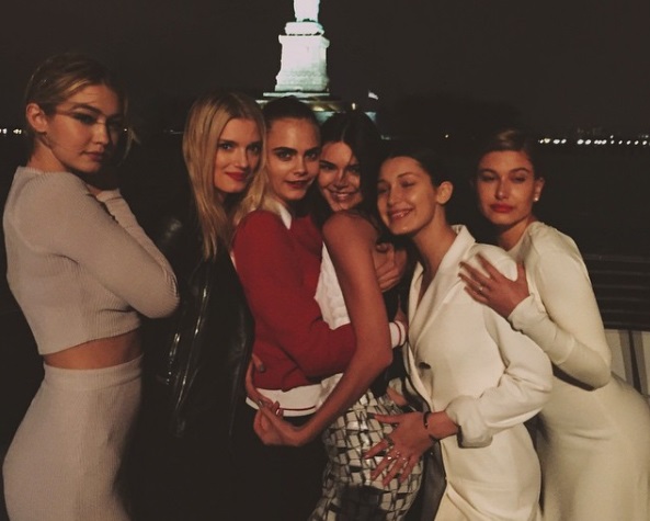 kendall-jenner-squad-gigi-cara-bella-hailey Gigi, Cara, Kendall, Bella e Hailey