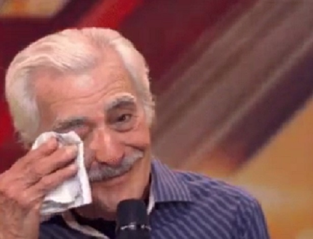 Participante de 86 anos emociona jurados e público em X Factor BR