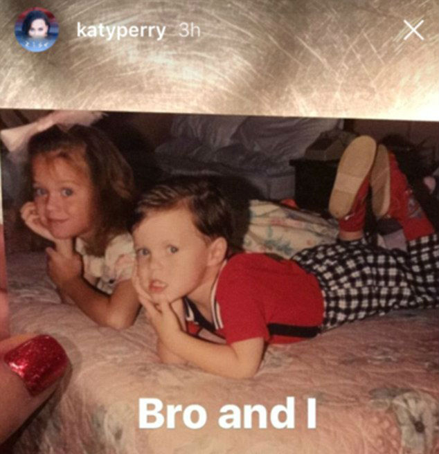 Que Fofura Katy Perry Mostra Fotos De Quando Era Criança Capricho