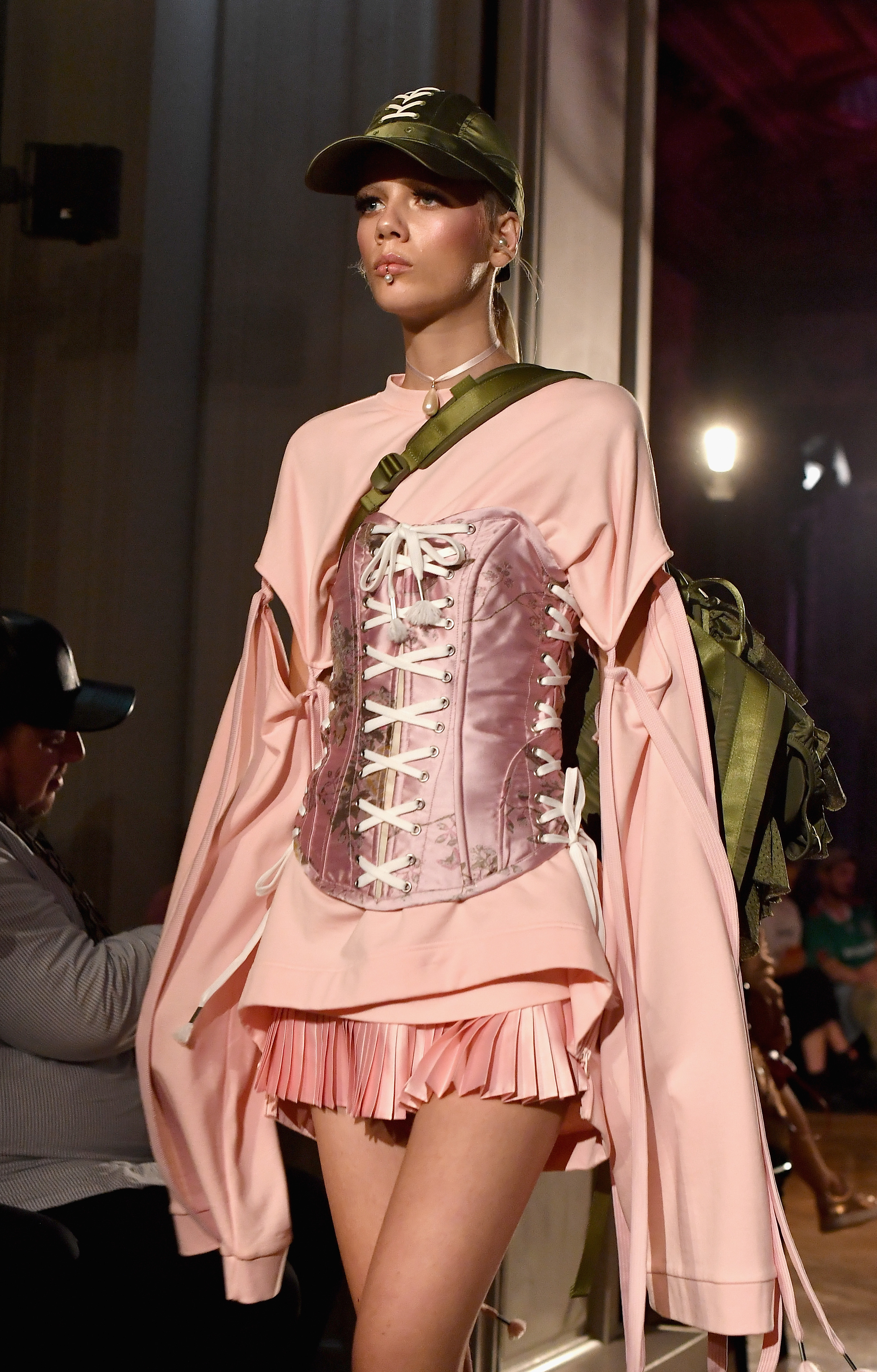 corset vira febre entre as famosas O corset apareceu com força na nova coleção da Fenty x Puma. Foto: