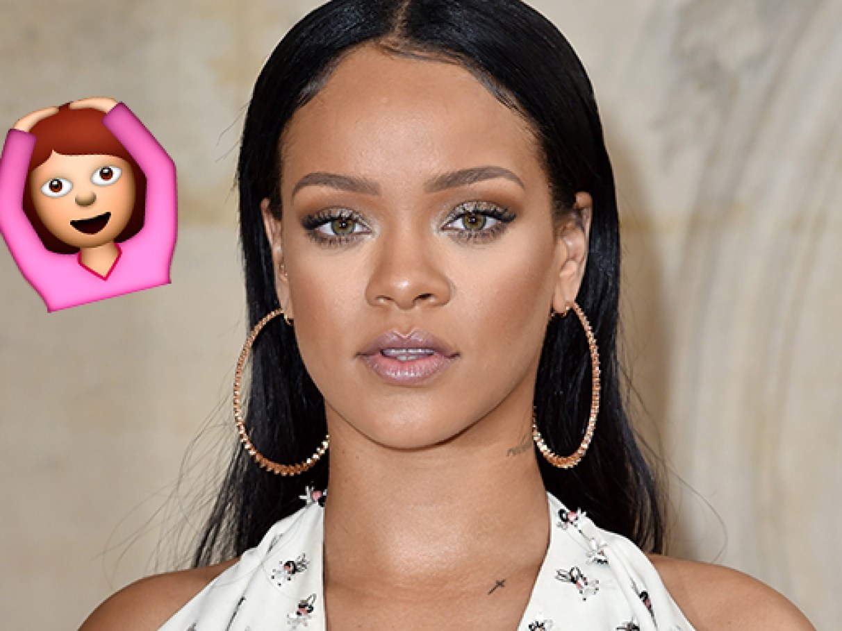 Rihanna aparece com dreads no cabelo | Capricho