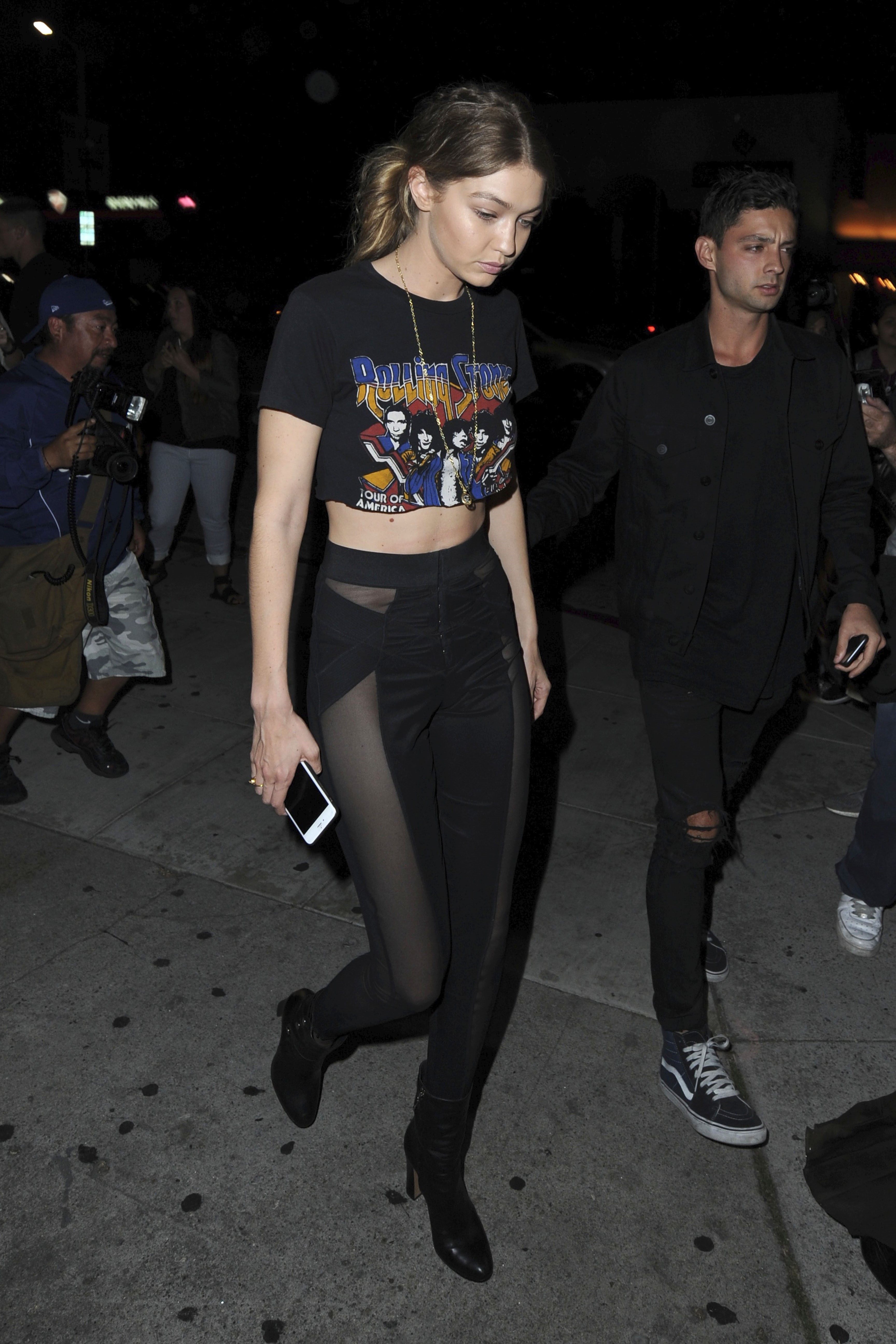 kendall-jenner-look-combinandinho-gigi-hadid Foto: