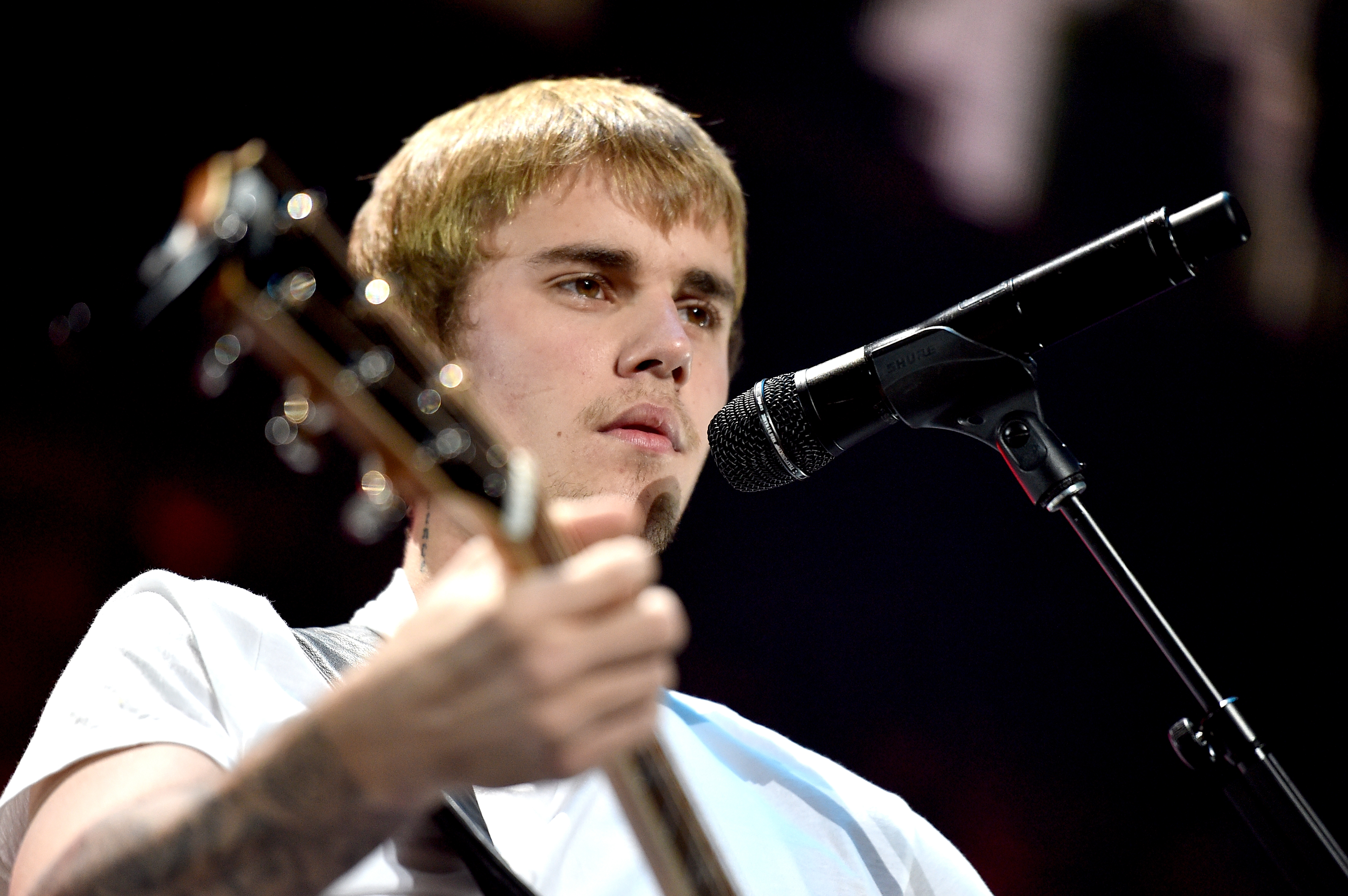 justin-bieber Mike Windle/Getty Images for iHeartMedia