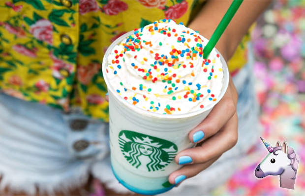 Starbucks lança Frappuccino de Carnaval bem na ~vibes~ unicórnio