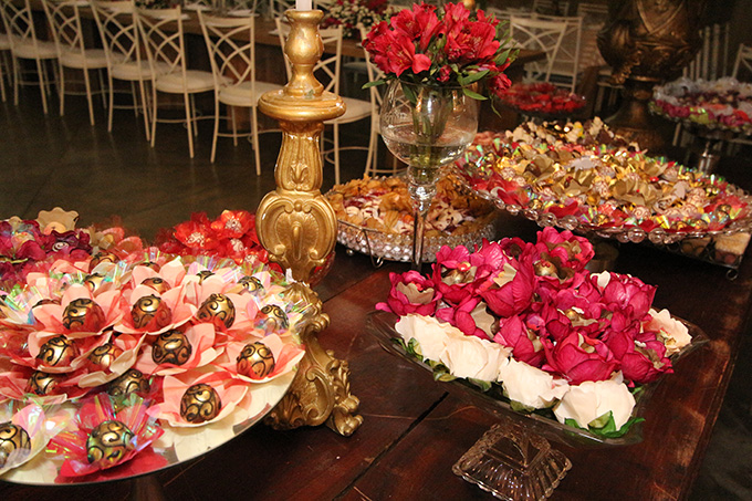 festa-15-anos-marsala-dourado-5