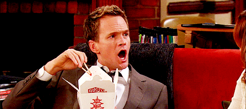 Barney Stinson chocado enquanto come comida chinesa