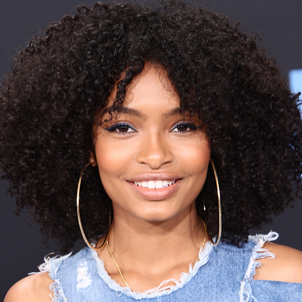 bet-awards-famosa-cabelo-cacheado-yara-shahidi