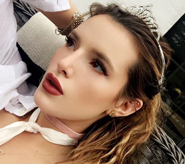 famosas-coroa-3-bella-thorne