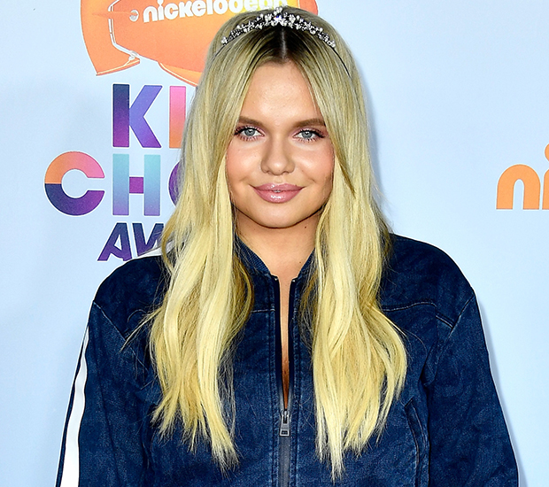 famosas-coroa-4-alli-simpson