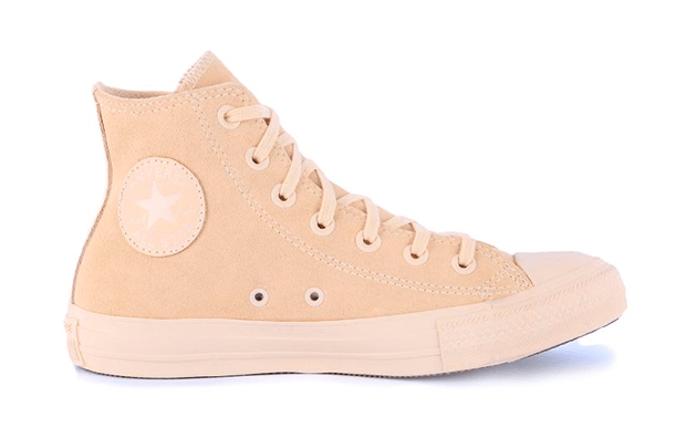 Converse na Loja Vírus (R$ 239,90*). Converse na Loja Vírus (R$ 239,90*).