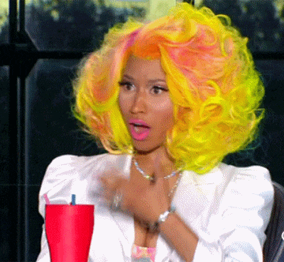 Gif da Nicki Minaj fazendo expressão facial de surpresa