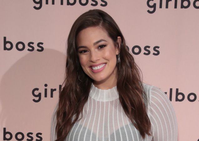 Ashley Graham está na décima posição, faturando US$5,5 milhões. Ela é uma das únicas que trazem maior representatividade para a lista.