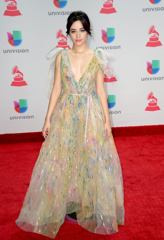 Camila Cabello vestido fada Grammy Latino