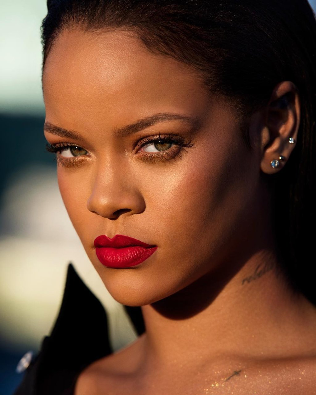 rihanna-batom-vermelho-fenty-beauty