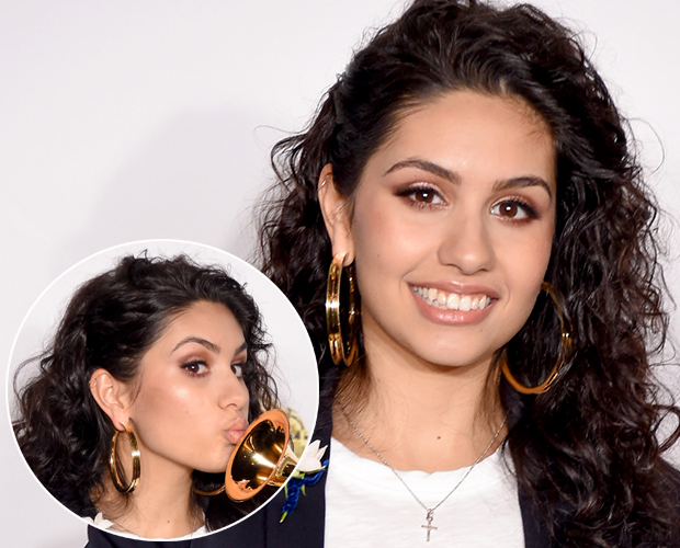 makes-cabelos-famosas-grammy-2018-alessia-cara