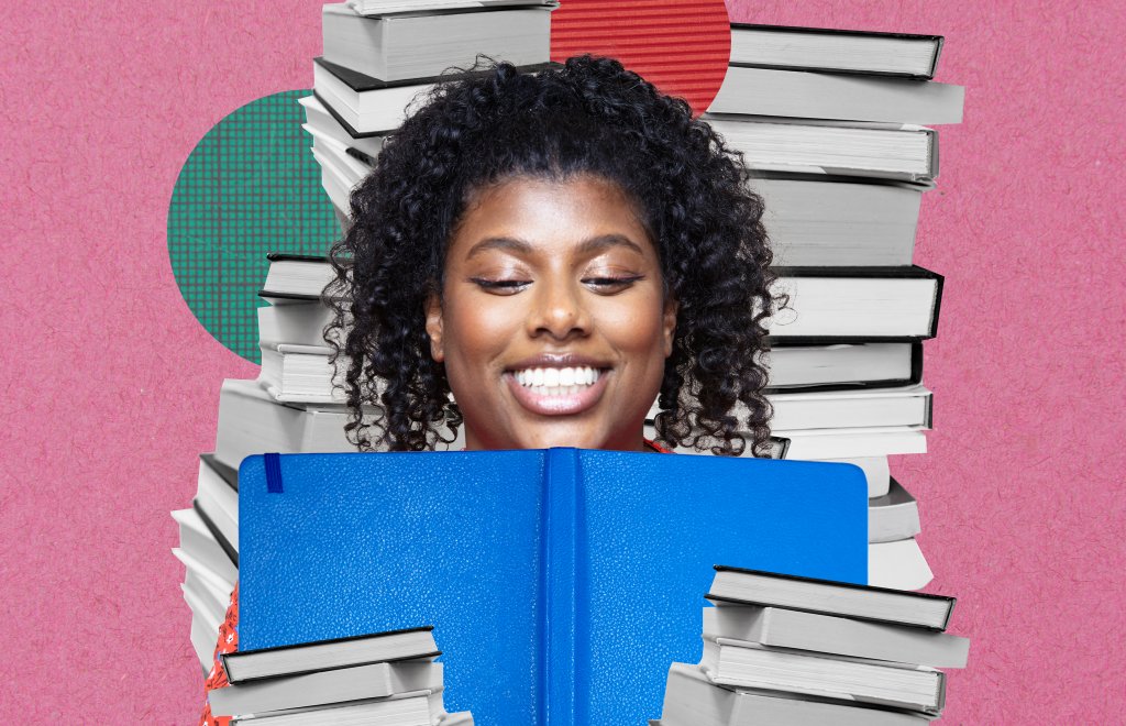 Colagem de uma mulher negra rodeada de livros coloridos