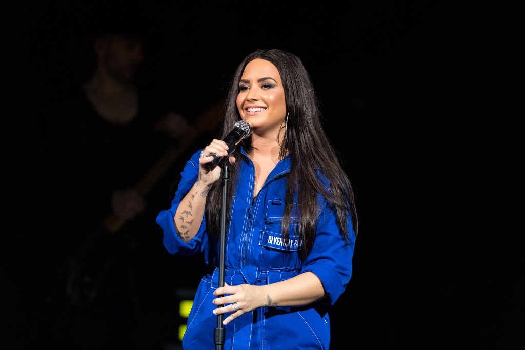 Demi Lovato anuncia shows no Brasil