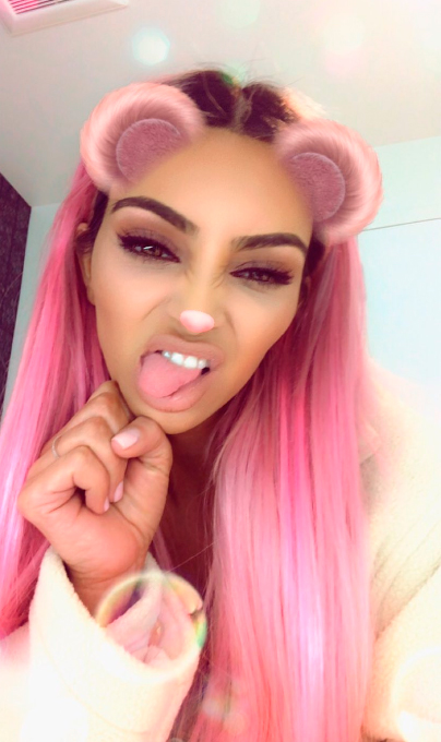 kim-kardashian-cabelo-rosa