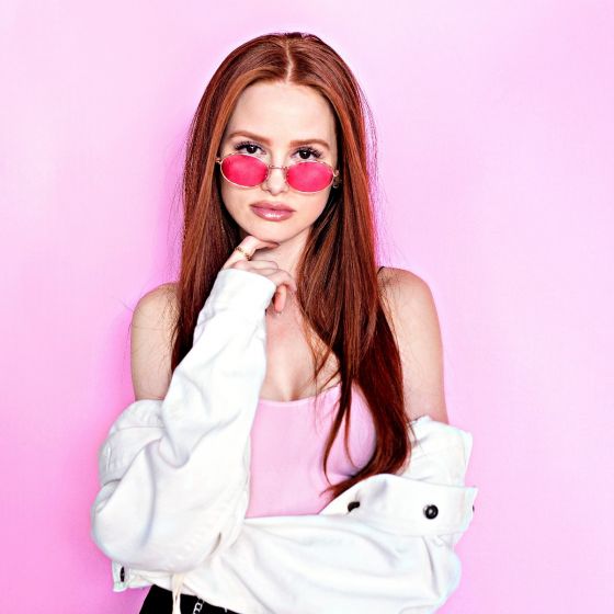 óculos-de-sol-madelaine-petsch-riverdale