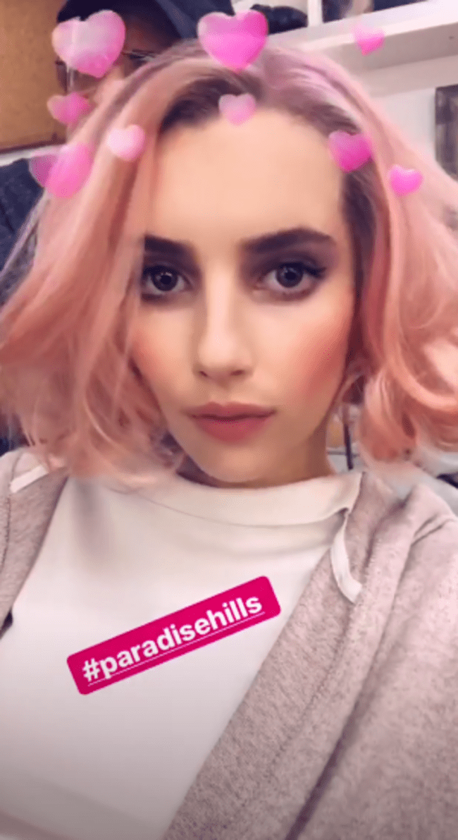 cabelo-rosa-emma-roberts