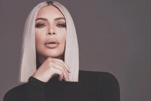 kim-kardashian-mostra-que-sofre-como-a-gente-pra-tirar-uma-foto-boa