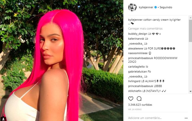kylie-jenner-cabelo-rosa-coachella-2 kylie-jenner-cabelo-rosa-coachella-2