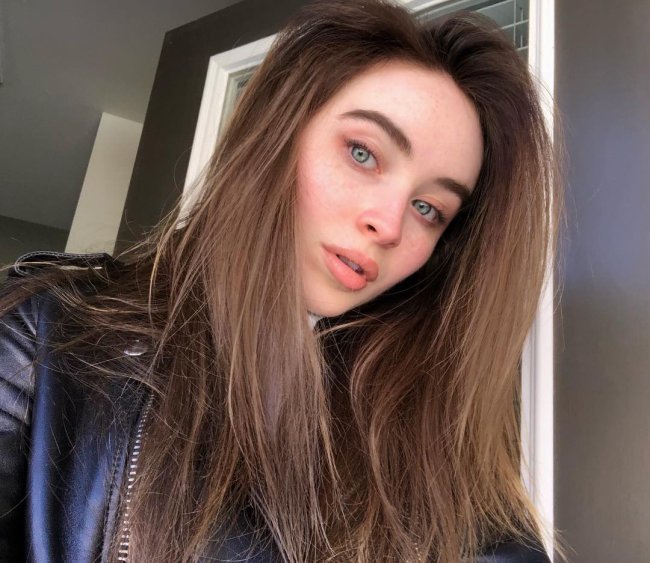 sabrina-carpenter-morena sabrina-carpenter-morena