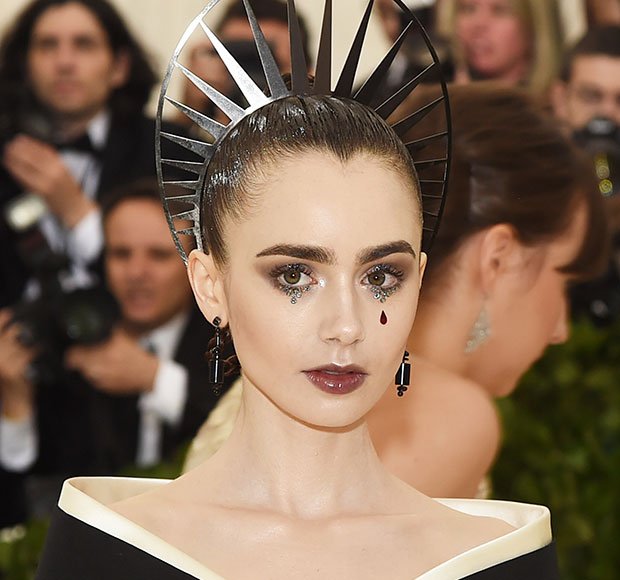 baile-do-met-lily-collins baile-do-met-lily-collins