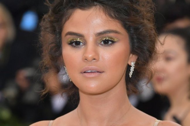 selena-gomez-baile-do-met