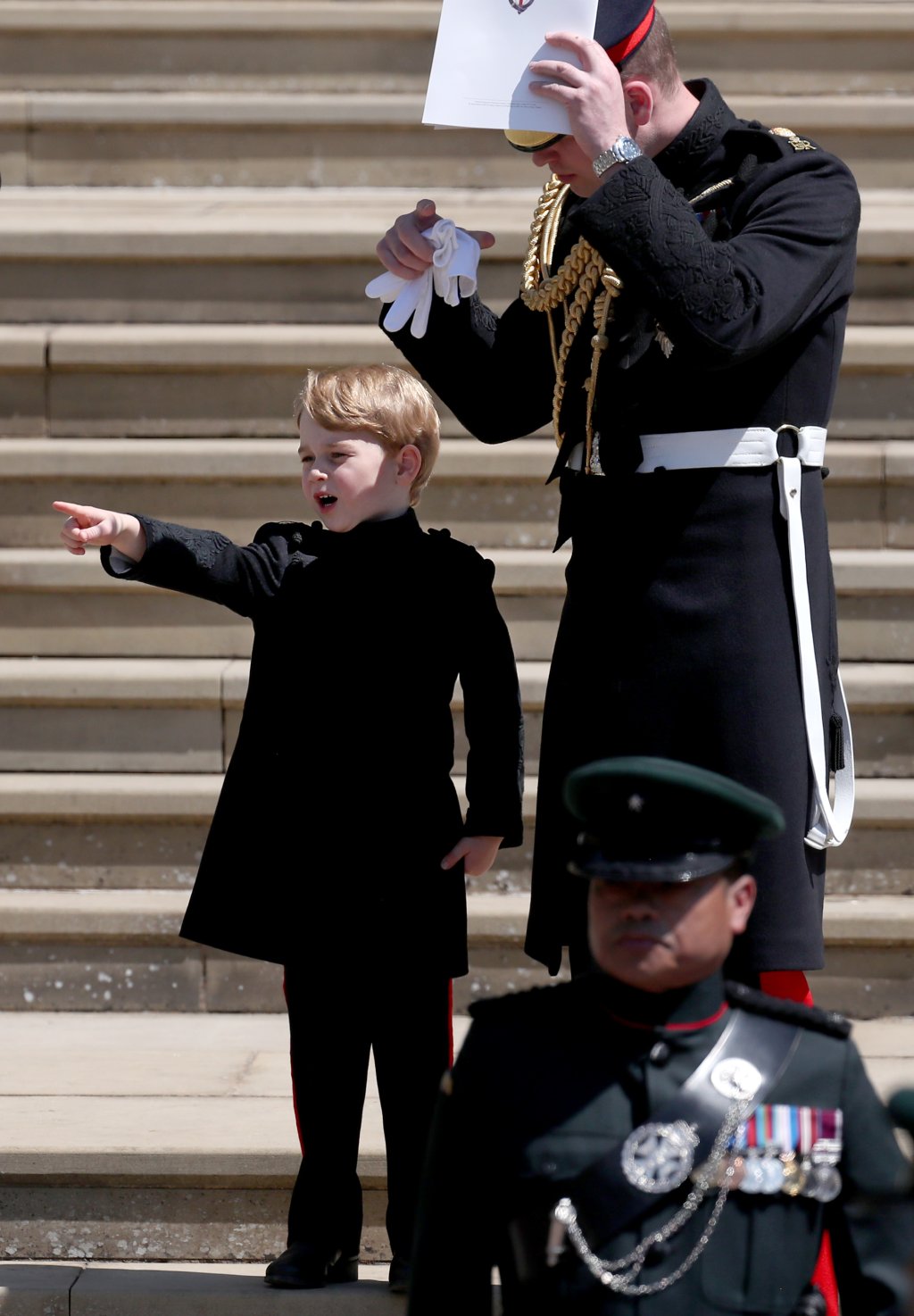 Bolo de casamento de William e Kate foi servido no batizado de Louis. Quê?