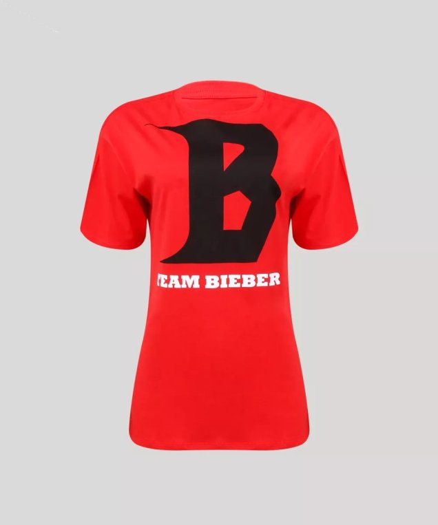 Blusa (R$ 49,99*). Blusa (R$ 49,99*).