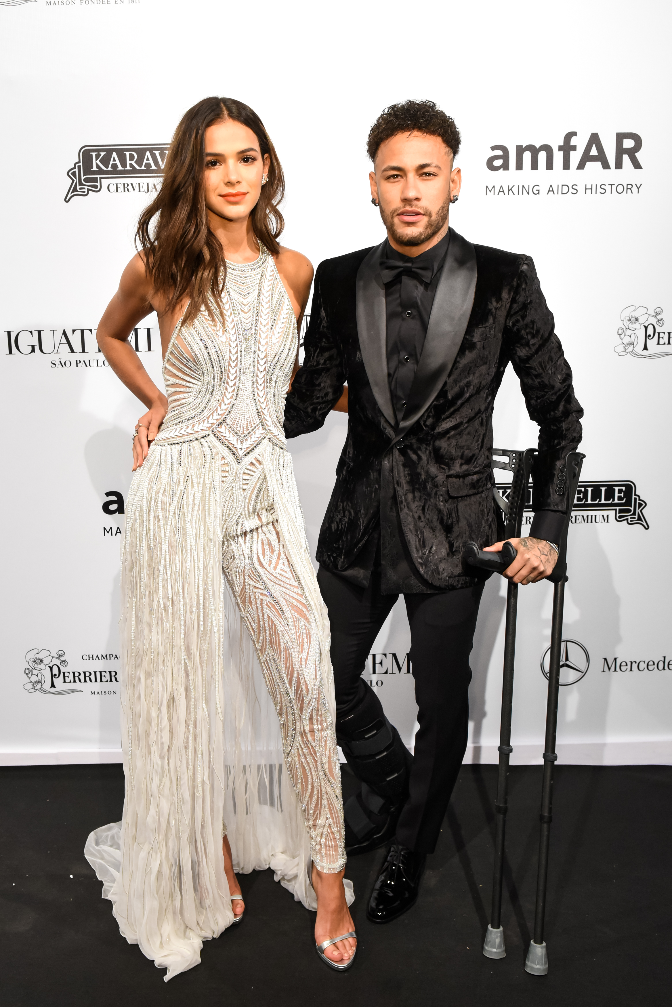 bruna-marquezine-neymar-amfar-2018 bruna-marquezine-neymar-amfar-2018