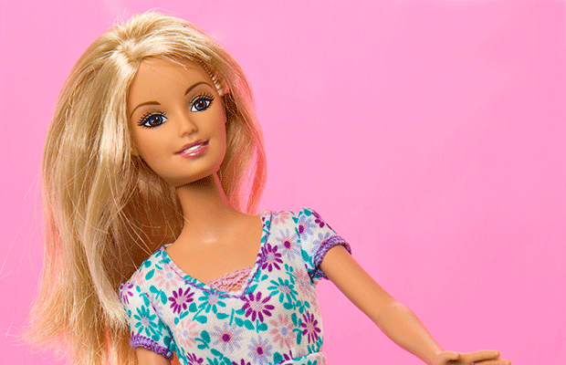 Influenciadora se inspira na Barbie