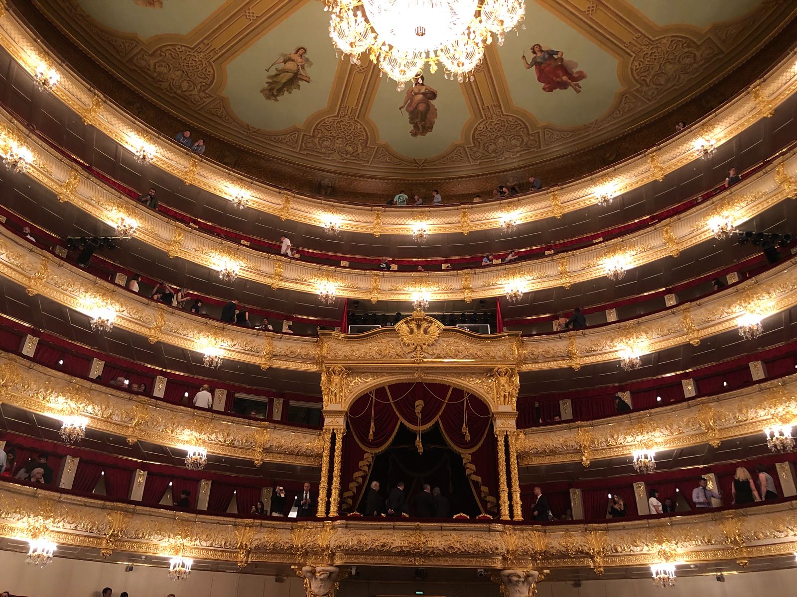 teatro-bolshoi-ivana-russia teatro-bolshoi-ivana-russia