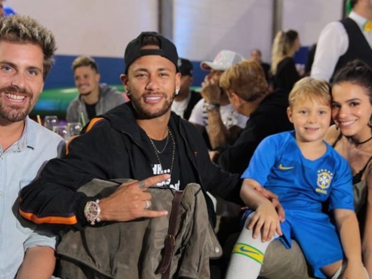 Neymar e Marquezine se divertem em aniversário antecipado de Davi Lucca | Capricho