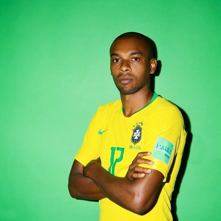 fernandinho-vitima-racismo-gol-contra-brasil