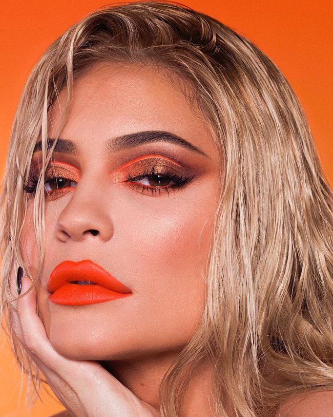 kylie-jenner-kylie-cosmetics-colecao-de-verao