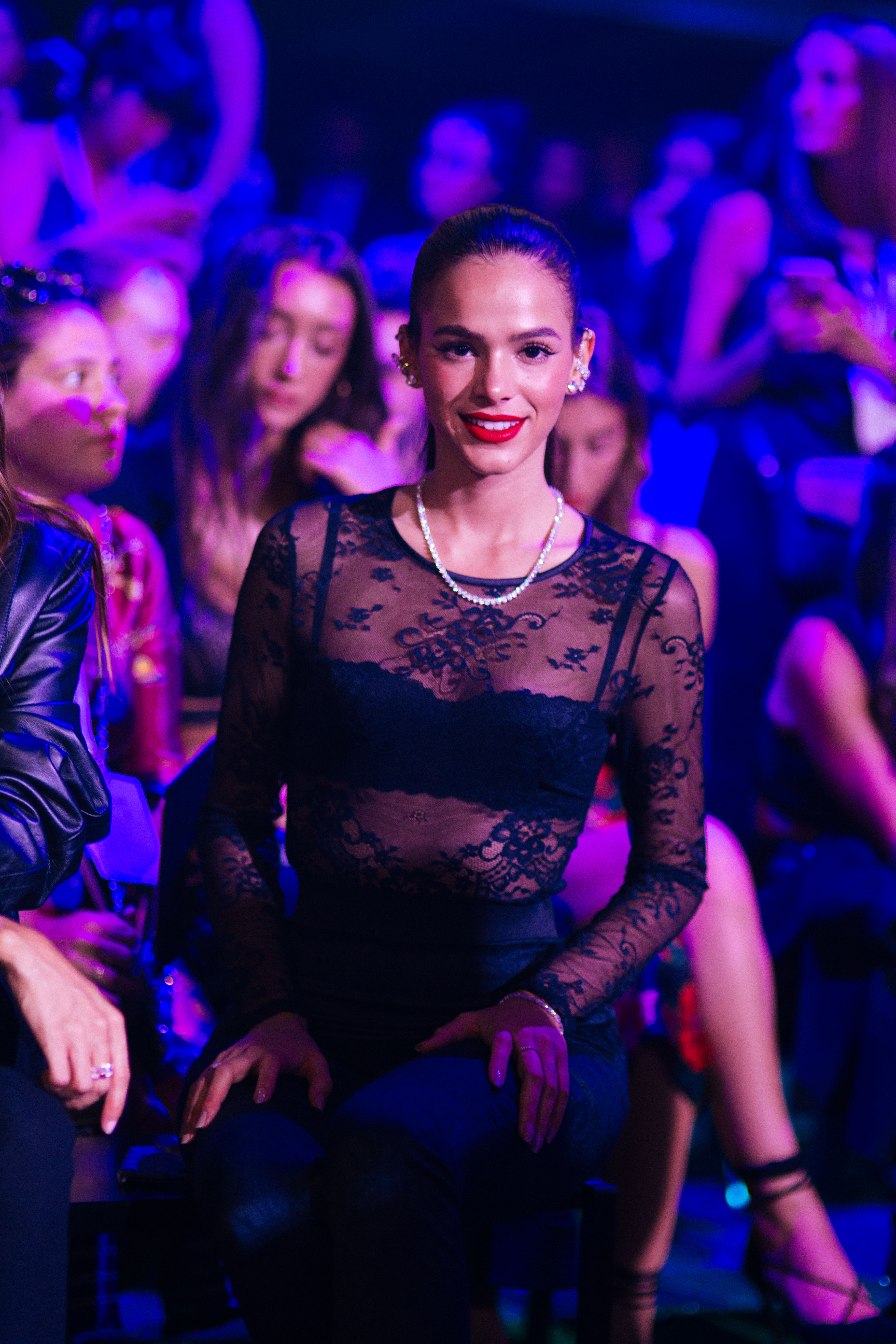 bruna-marquezine-look-com-sutiã bruna-marquezine-look-com-sutiã