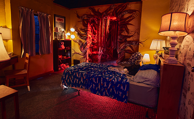 Universal Studios libera primeiras fotos do Halloween de Stranger Things