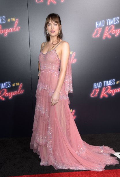 Dakota Johnson estava uma princesa-fada com este vestido lindo!